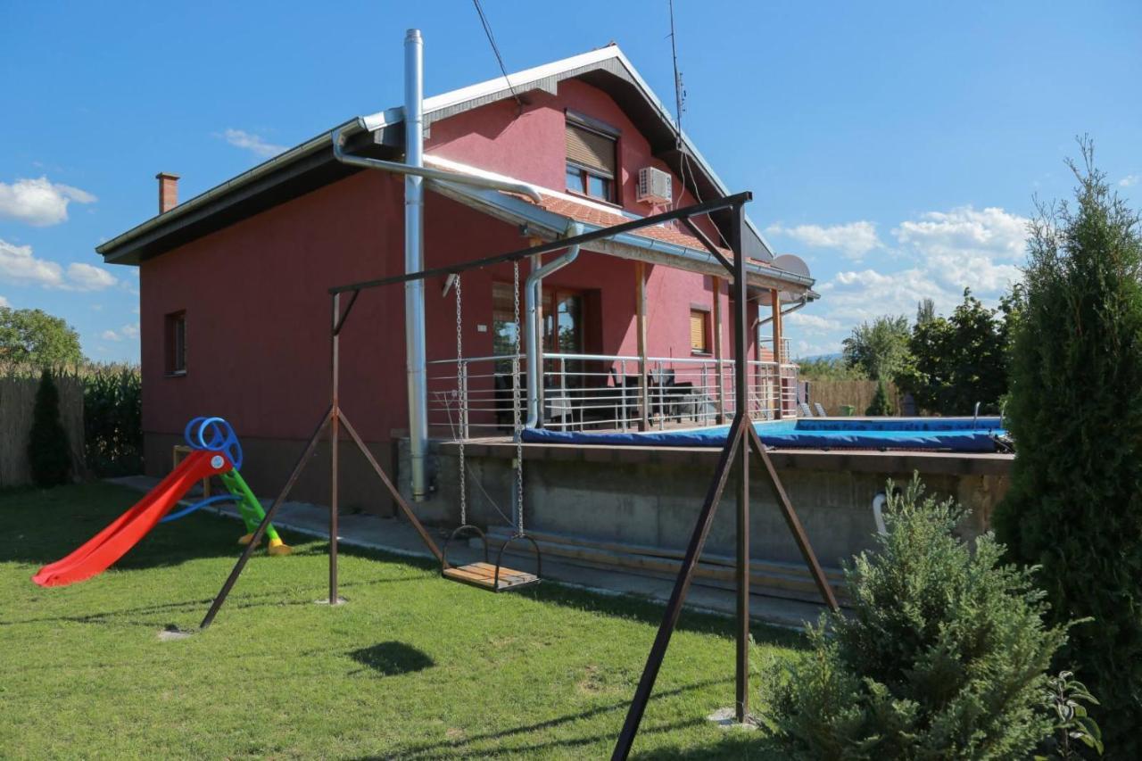 פירוט Vila Viktori מראה חיצוני תמונה