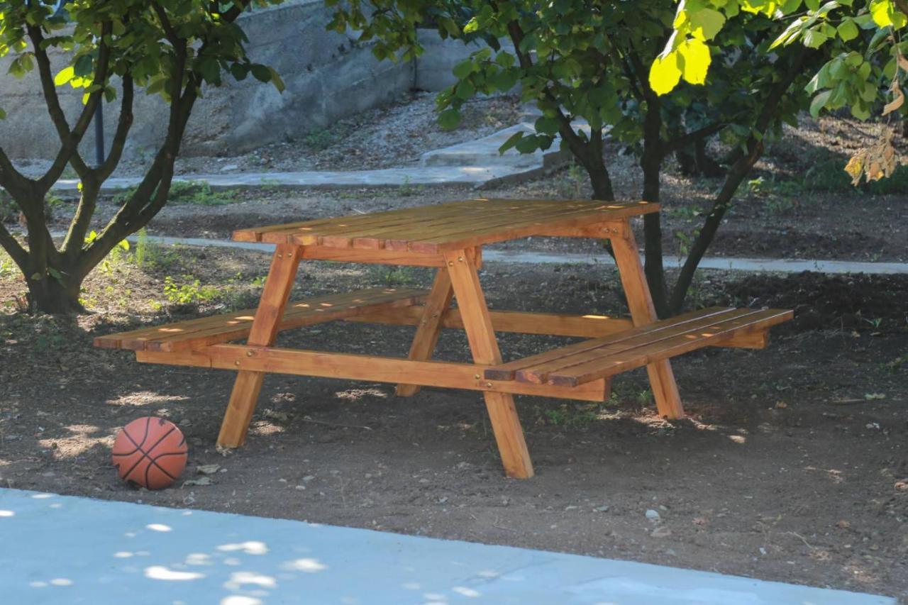 פירוט Vila Viktori מראה חיצוני תמונה